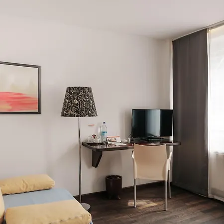 Helvetia Center Hotel