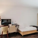 Hotel Helvetia - Self Check-in