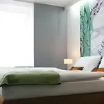Hotel Helvetia - Self Check-in 3*
