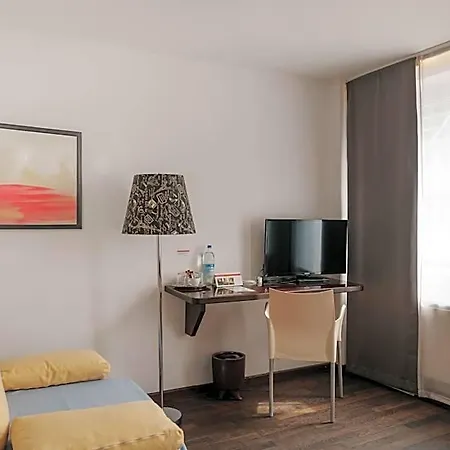 Helvetia - Self Check-in Hotel Mnichov
