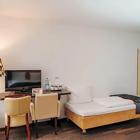 Helvetia - Self Check-in Hotel Mnichov