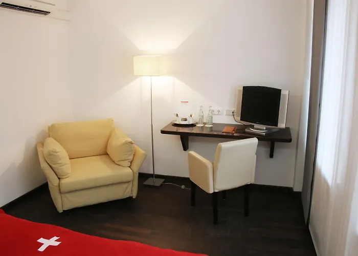 Helvetia - Self Check-in Hotel 3*