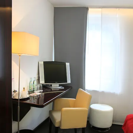 Hotell Helvetia - Self Check-in 3*