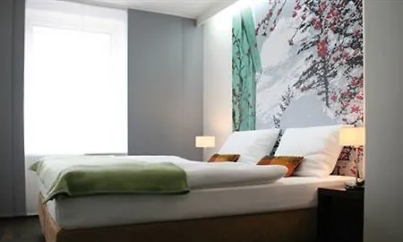 Hotel Helvetia Center 3*