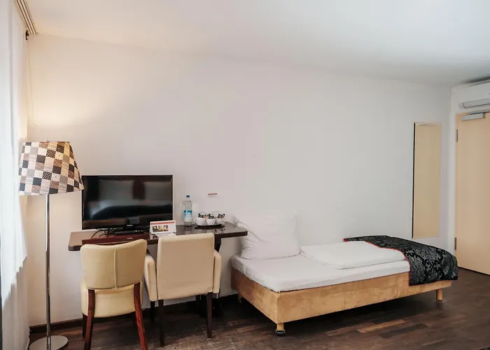 Hotel Helvetia - Self Check-in